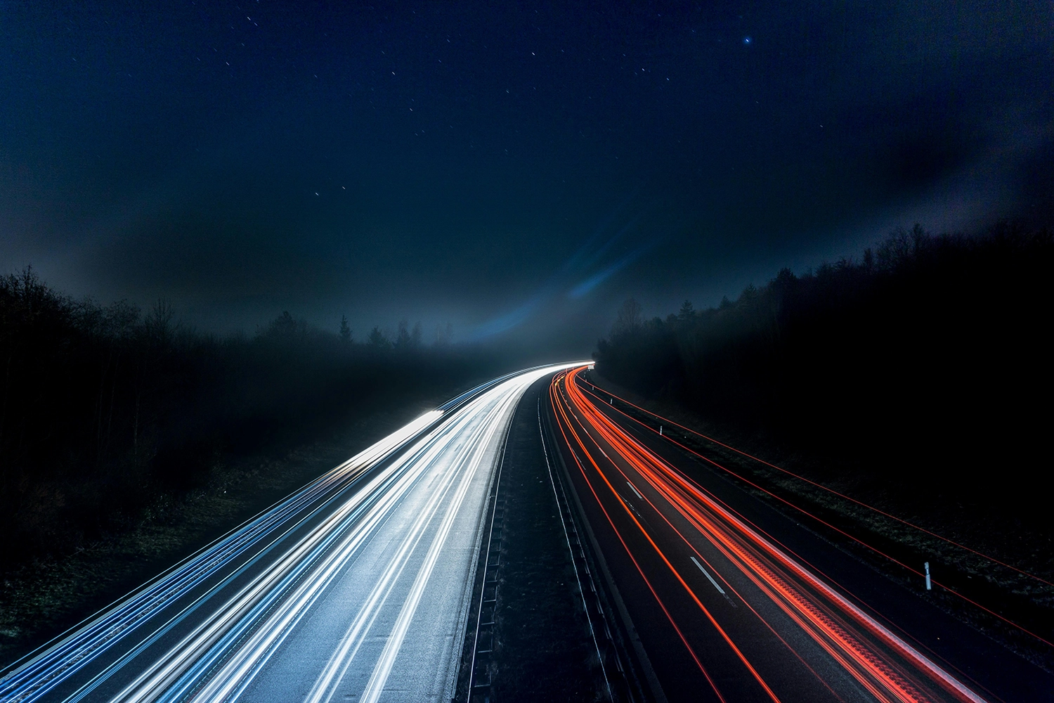 High-speed road light trails